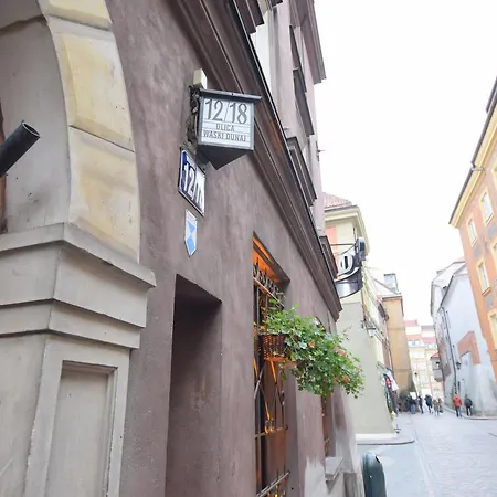 Elegant Old Town Ii