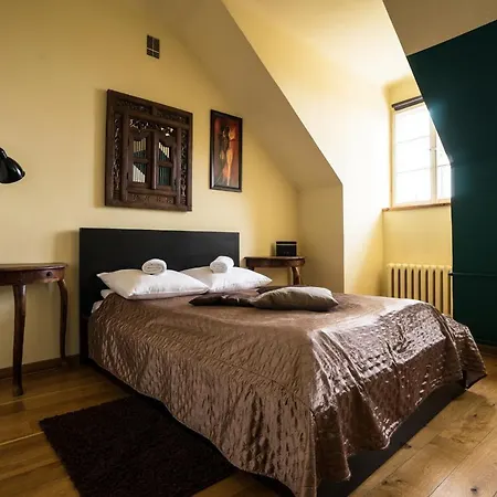 Apartment Elegant Old Town Ii