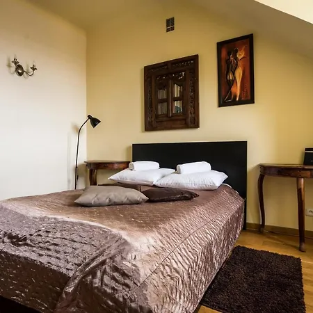 Elegant Old Town Ii Apartment